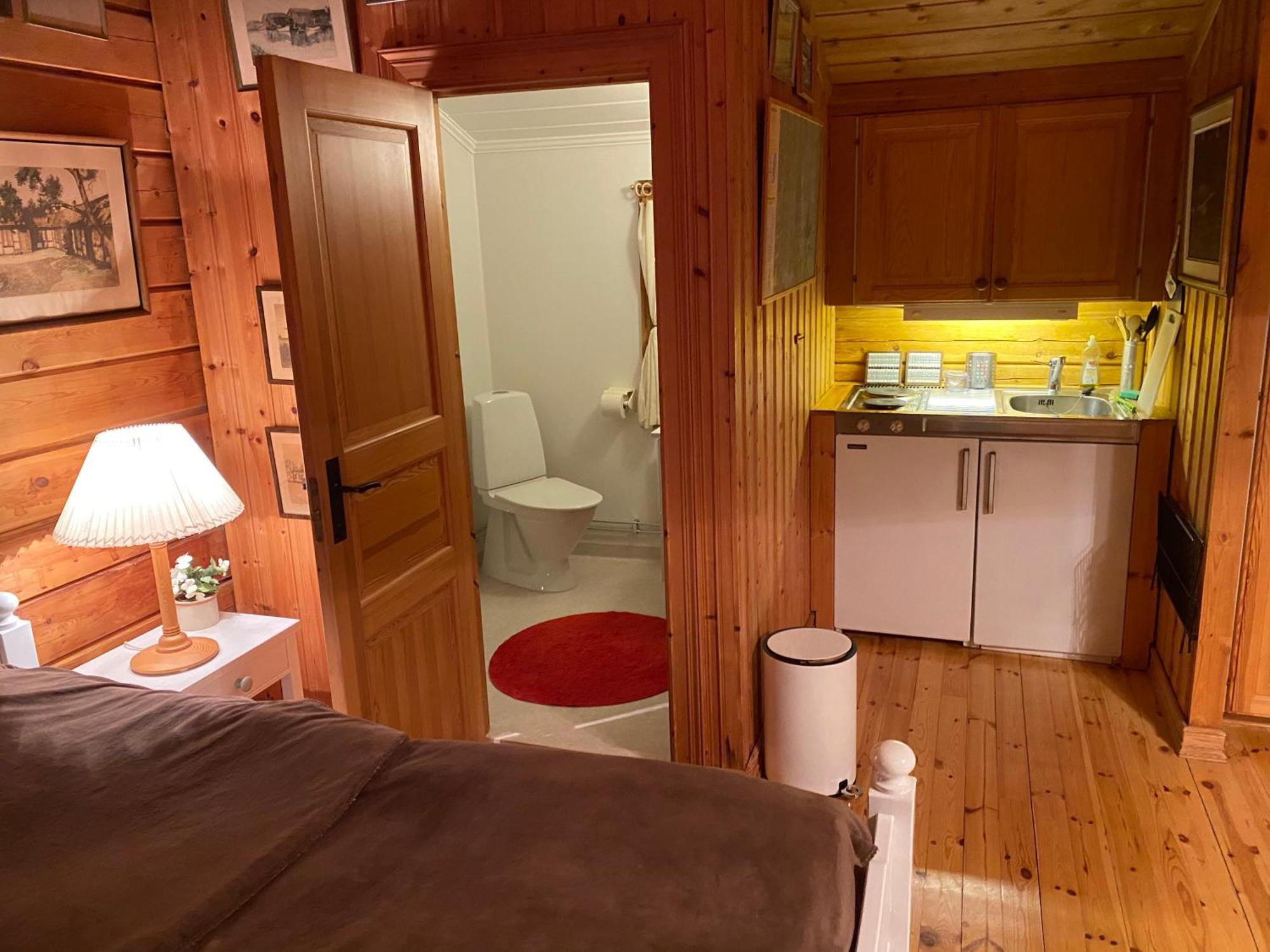 Timrad Stuga I Kanten Av Skogen Med Spa Moejlighet Mullsjo Bagian luar foto